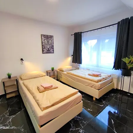 Schwert Loft S72 Free Parking & Wifi 公寓 *